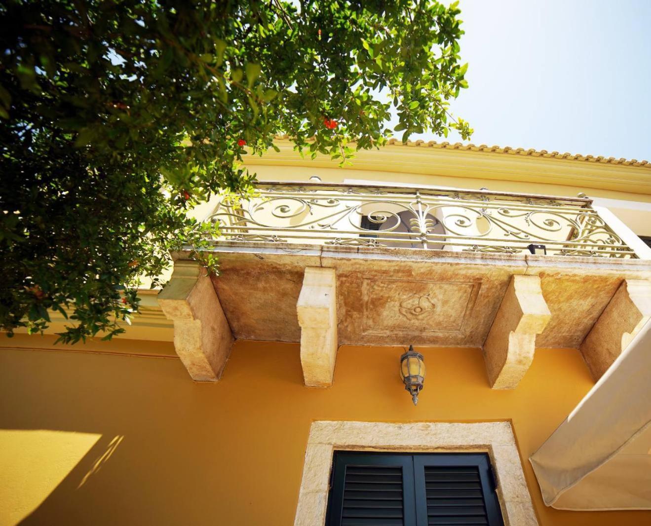 Palairos Historic Property ภายนอก รูปภาพ