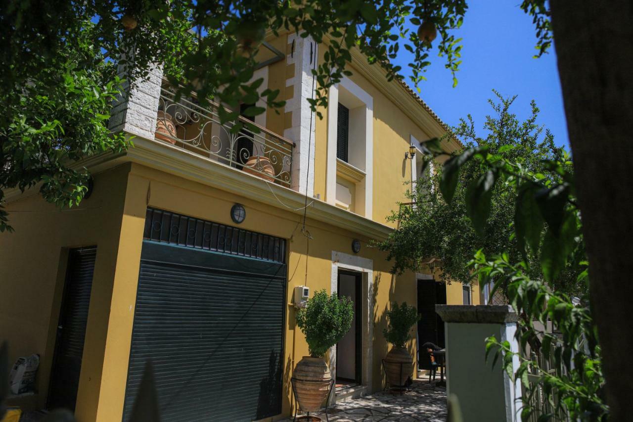 Palairos Historic Property ภายนอก รูปภาพ