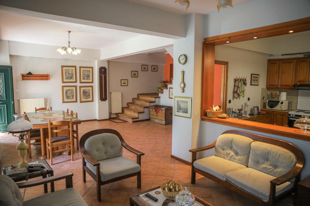 Palairos Historic Property ภายนอก รูปภาพ